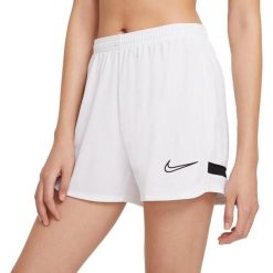 Szorty Nike Dri-FIT Academy, Biały, Kobiety. Białe szorty damskie Nike, bez wzorów, z materiału, z podwyższonym stanem. W wyprzedaży za 79.45 zł.