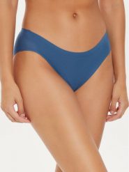 Chantelle Figi klasyczne Soft Stretch C26430 Niebieski. Niebieskie majtki damskie Chantelle, z syntetyku. Za 99.99 zł.