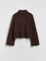 Sweter z golfem - ciemnobrązowy. Brązowe swetry nierozpinane damskie Reserved, l, bez wzorów, z dzianiny, bez kołnierzyka, bez ramiączek. Za 159.99 zł.
