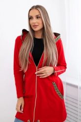 Bluza z ozdobną taśmą czerwona. Czerwone bluzy damskie KESI, l, bez wzorów, z bawełny, bez ramiączek, z kapturem. Za 263.47 zł.