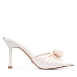 Klapki Aldo. Białe klapki damskie Aldo, bez wzorów, bez obcasa, bez zapięcia. Za 459.99 zł.