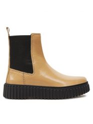 Clarks Sztyblety Torhill Maple 26179122 Beżowy. Brązowe botki damskie Clarks, bez wzorów, z lakierowanej skóry, bez obcasa, na płaskiej podeszwie, bez zapięcia. Za 679.99 zł.