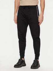 BOSS Spodnie dresowe Authentic 50535813 Czarny Regular Fit. Czarne spodnie sportowe męskie Boss, m, bez wzorów, z bawełny. Za 319.99 zł.