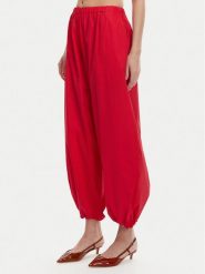 PINKO Spodnie materiałowe 105210 A2LD Czerwony Relaxed Fit. Czerwone spodnie materiałowe damskie Pinko, bez wzorów, z bawełny. Za 489.99 zł.