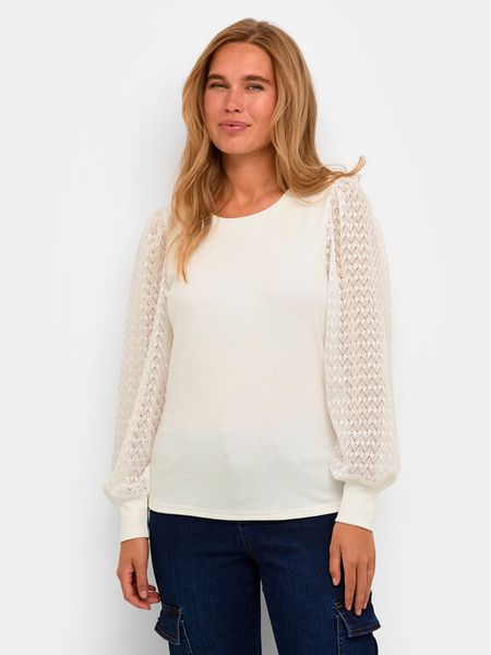 Kaffe Bluzka Serena 10508116 Écru Regular Fit. Bluzki damskie Kaffe, xs, bez wzorów, z wiskozy, bez kołnierzyka, bez ramiączek. Za 129.99 zł.