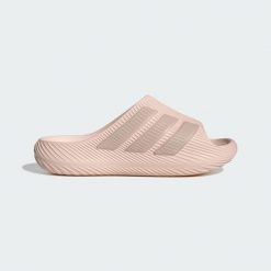 KLAPKI PURECHILL. Białe klapki męskie Adidas, bez wzorów, z gumy, bez zapięcia. Za 219.00 zł.