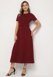 Bordowa Rozkloszowana Sukienka Ozdobiona Paskiem Desianna. Czerwone sukienki damskie Born2be, na co dzień, m, bez wzorów, eleganckie, bez kołnierzyka, bez ramiączek, maxi, rozkloszowane. Za 89.99 zł.