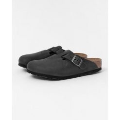 Sandały Boston Olejowana Skóra Rozmiar 38 - 0059461 Czarny. Czarne sandały męskie Birkenstock, bez wzorów, z nubiku, retro, bez zapięcia. Za 656.70 zł.