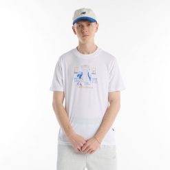 Koszulka męska New Balance MT61Y0XJWT – biała. Białe koszulki sportowe męskie New Balance, m, bez wzorów, z bawełny, bez ramiączek. Za 109.99 zł.