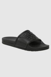 EMPORIO ARMANI Klapki czarne z logo, Rozmiar 41. Czarne klapki damskie Emporio Armani, bez wzorów, bez obcasa, bez zapięcia. W wyprzedaży za 180.99 zł.