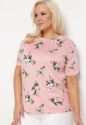 Różowy T-shirt Koszulka z Krótkim Rękawem w Kwiaty Henubia. Czerwone bluzki damskie Born2be, l, bez wzorów, z materiału, eleganckie, bez kołnierzyka, bez ramiączek. Za 29.99 zł.