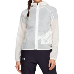 Kurtka turystyczna damska Under Armour Qualifier Storm Packable. Białe kurtki sportowe damskie Under Armour, bez wzorów, z nylonu, bez ramiączek, bez kaptura, trekkingowe. W wyprzedaży za 213.00 zł.
