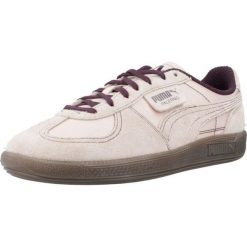 Buty PUMA YELLOW PALERMO CLOBBER DRESSCODE Rose. Czerwone obuwie trekkingowe damskie Puma, z tkaniny, bez zapięcia. Za 353.99 zł.