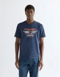 BLUZKI MĘSKIE WRANGLER AMERICANA TEE BLACK IRIS 112387008. Czarne t-shirty męskie Wrangler, l, bez wzorów, bez kołnierzyka, bez ramiączek. Za 79.99 zł.