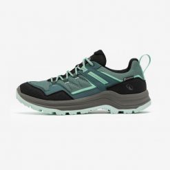 Buty turystyczne damskie Quechua MH100 wodoodporne. Czarne obuwie trekkingowe damskie QUECHUA, z syntetyku, bez zapięcia. Za 229.99 zł.
