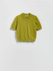 Sweter z kołnierzykiem - oliwkowy. Zielone swetry nierozpinane damskie Reserved, l, bez wzorów, z dzianiny, bez kołnierzyka, bez ramiączek. Za 99.99 zł.