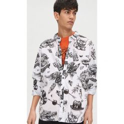 Koszula Ink Ready - Biały. Białe koszule męskie Cropp, l, bez wzorów, bez kołnierzyka, bez ramiączek. Za 69.99 zł.