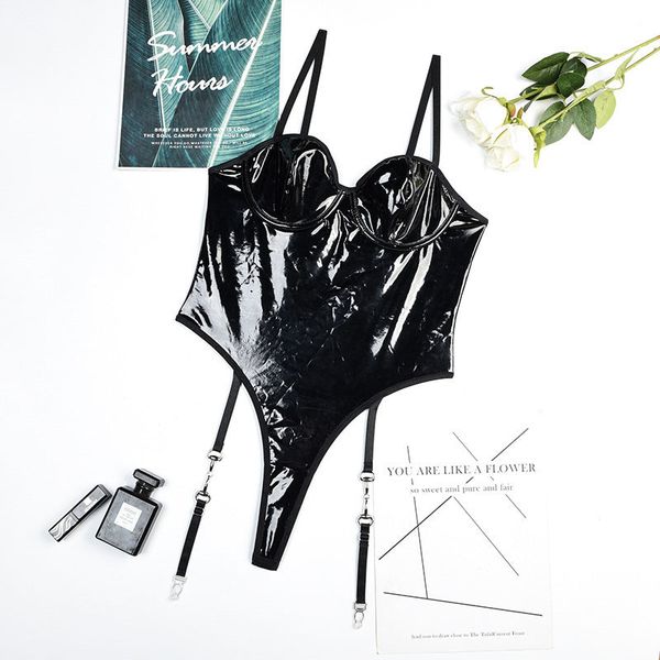 Body z pasem do pończoch na specjalne okazje Odharnait. Czarne body Intica, bez wzorów, z tkaniny. Za 99.00 zł.