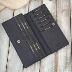 Paolo Peruzzi Granatowy portfel damski skórzany duży z ochroną RFID AL-01-NV. Brązowe portfele damskie Paolo Peruzzi. Za 123.18 zł.