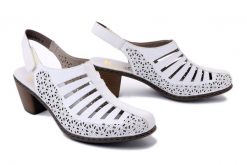 RIEKER 40959-80 weiss, sandały damskie. Białe sandały damskie Rieker, bez wzorów, ze skóry, bez obcasa, na obcasie, bez zapięcia. Za 179.94 zł.