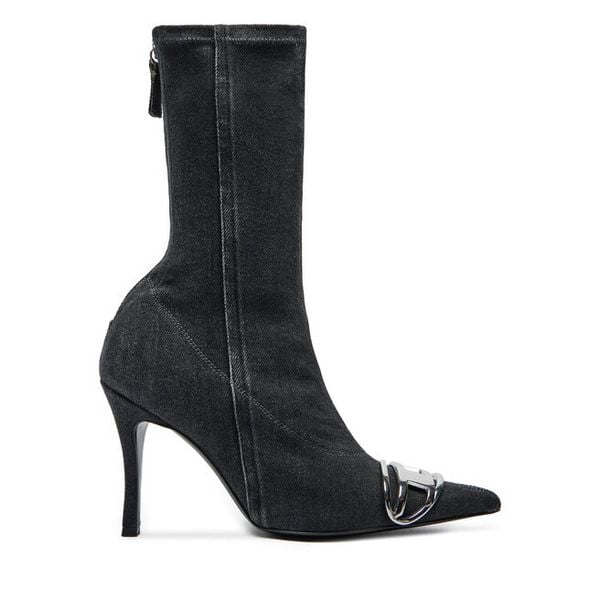 Botki Diesel. Czarne botki damskie Diesel, bez wzorów, bez obcasa, na szpilce, bez zapięcia. Za 2,259.00 zł.