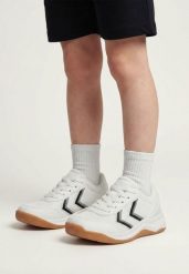 Buty halowe Hummel Multiplay Flex LC 2.0. Białe obuwie trekkingowe damskie Hummel, z materiału, bez zapięcia. Za 252.50 zł.
