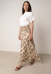 Beżowo-Żółta Rozkloszowana Spódnica z Marszczonym Pasem w Talii w Stylu Preppy Jenniea. Brązowe spódnice damskie Born2be, do pracy, l, bez wzorów, z dzianiny, biznesowe, maxi, koszulowe. Za 169.99 zł.