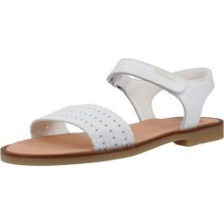 Sandały PABLOSKY 451600P Biały. Białe buty zimowe męskie Pablosky, bez wzorów, ze skóry, bez obcasa, bez zapięcia. Za 242.99 zł.