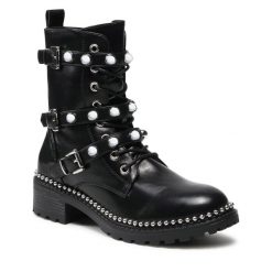 Trapery DeeZee. Czarne trapery damskie DeeZee, bez zapięcia. Za 159.99 zł.