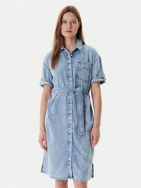 Mustang Sukienka jeansowa Camilla 1016564 Niebieski Regular Fit. Niebieskie sukienki damskie Mustang, bez wzorów, z bawełny, bez kołnierzyka, bez ramiączek. Za 239.99 zł.