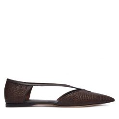 Klapki Max Mara. Brązowe klapki damskie Max Mara, bez wzorów, bez obcasa, bez zapięcia. Za 2,279.00 zł.