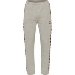 Spodnie do biegania Hummel Lmove Classics. Szare spodnie sportowe męskie Hummel, m, bez wzorów, do biegania. W wyprzedaży za 170.00 zł.