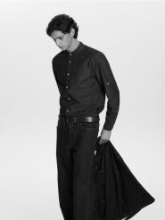 Jeansowa koszula ze stójką - granatowy. Niebieskie koszule męskie Reserved, l, bez wzorów, z denimu, bez kołnierzyka, bez ramiączek. Za 119.99 zł.