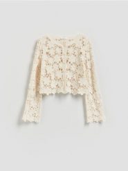 Crochetowy kardigan - kremowy. Białe kardigany damskie Reserved, l, bez wzorów, z bawełny, bez kołnierzyka. Za 119.99 zł.