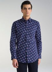 PAKO LORENTE – Granatowa koszula w kolibry. Koszule męskie Pako Lorente, l, bez wzorów, z bawełny, bez kołnierzyka, bez ramiączek. Za 99.99 zł.