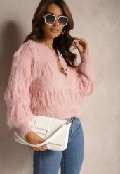 Różowy Casualowy Kardigan Puchaty z Wełną Frędzlami i Guzikami Mavanira. Czerwone kardigany damskie Renee, uniwersalny, bez wzorów, z jeansu, eleganckie, bez kołnierzyka. Za 99.99 zł.