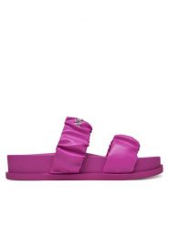 Armani Exchange Klapki XDP062 XV926 01820 Różowy. Czerwone klapki damskie Armani Exchange, bez wzorów, ze skóry, bez obcasa, bez zapięcia. Za 389.99 zł.