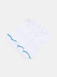 Krótkie skarpetki 4 pack - biały. Białe skarpety męskie Sinsay, bez wzorów. Za 15.99 zł.