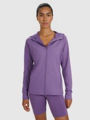 4F Bluza treningowa regular szybkoschnąca damska - fioletowa S. Czerwone bluzy damskie 4F, s, bez wzorów, z dzianiny, sportowe, bez ramiączek, z kapturem. Za 199.99 zł.