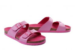 DR. BRINKMANN 700563-43 pink, klapki damskie. Czerwone klapki damskie Dr. Brinkmann, na lato, bez wzorów, bez obcasa, bez zapięcia. Za 157.17 zł.