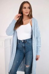 Sweter Kardigan z warkoczowym splotem błękitny. Niebieskie kardigany damskie KESI, l, bez wzorów, z wełny, biznesowe, bez kołnierzyka, plus size. Za 178.78 zł.