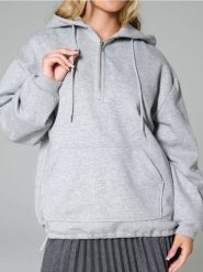 Bluza z kapturem - szary. Szare bluzy damskie Sinsay, l, bez wzorów, bez ramiączek, z kapturem. W wyprzedaży za 42.99 zł.