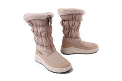 MANITU 990367-08 beige, śniegowce damskie. Brązowe śniegowce damskie Manitu, z polaru, bez zapięcia. Za 484.90 zł.