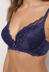 Granatowy Koronkowy Biustonosz o Fasonie Push Up Mellimi. Niebieskie biustonosze Renee, z aplikacjami, z jeansu. Za 39.99 zł.