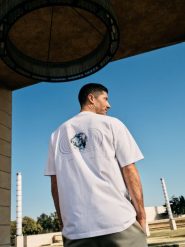 4F T-shirt oversize z bawełny organicznej męski 4F x Robert Lewandowski XL. Białe t-shirty męskie 4F, m, bez wzorów, z bawełny, bez kołnierzyka, bez ramiączek. W wyprzedaży za 79.99 zł.
