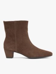 Brązowe welurowe botki na niskim obcasie. Brązowe botki damskie Ryłko, bez wzorów, ze skóry, eleganckie, za kostkę, bez obcasa, na obcasie, bez zapięcia. Za 499.99 zł.