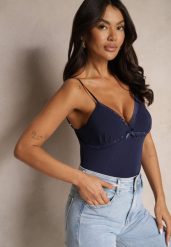 Granatowy Top z Bawełny na Regulowanych Ramiączkach Larithra. Niebieskie topy damskie Renee, l, z aplikacjami, z bawełny, eleganckie, bez kołnierzyka, bez ramiączek. Za 19.99 zł.