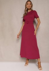 Ciemnoróżowa Sukienka o Rozkloszowanym Kroju z Ozdobnym Paskiem Desiliena. Czerwone sukienki damskie Renee, na spotkanie biznesowe, m, bez wzorów, z denimu, eleganckie, bez kołnierzyka, bez ramiączek, maxi, kopertowe. Za 109.99 zł.