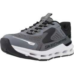 Buty SKECHERS GLIDE STEP PLUS VISTA LANE Szary. Szare buty zimowe męskie Skechers, bez wzorów, z syntetyku, bez obcasa, bez zapięcia. Za 277.24 zł.