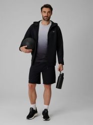 4F Spodenki treningowe szybkoschnące męskie - czarne S. Czarne szorty męskie 4F, bez wzorów, z materiału. Za 149.99 zł.